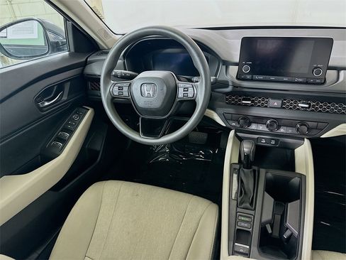Used 2024 Honda Accord EX image 16