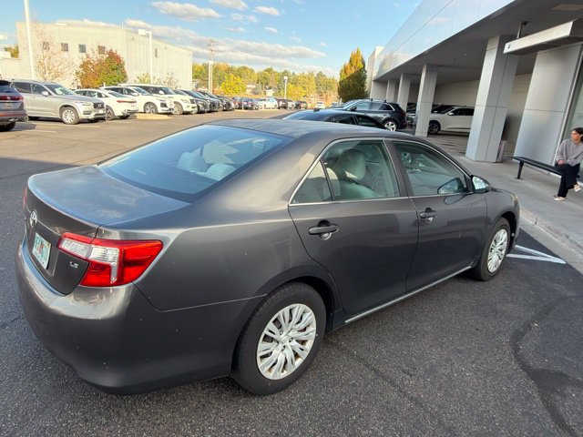Used 2012 Toyota Camry LE FWD image 3
