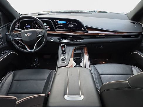 Used 2021 Cadillac Escalade ESV Premium Luxury w/ Performance Package image 10