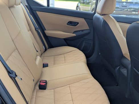 Used 2025 Nissan Sentra SV w/ SV Premium Package FWD image 37