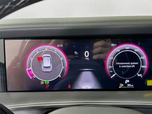 New 2025 Volkswagen Tiguan SE image 12