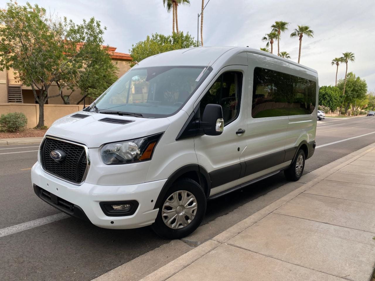 Used 2024 Ford Transit 350 XLT RWD image 3