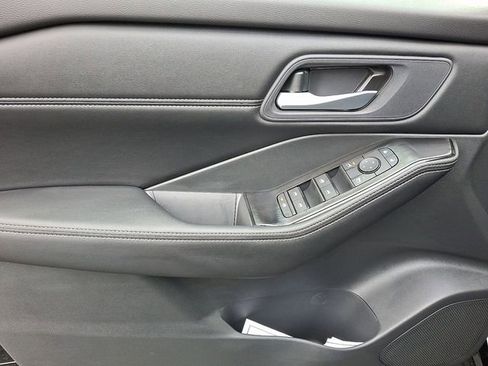 New 2026 Nissan Rogue SV w/ SV Premium Package image 10