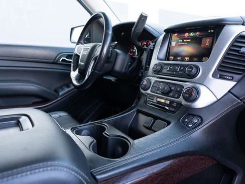 Used 2015 GMC Yukon SLT image 24