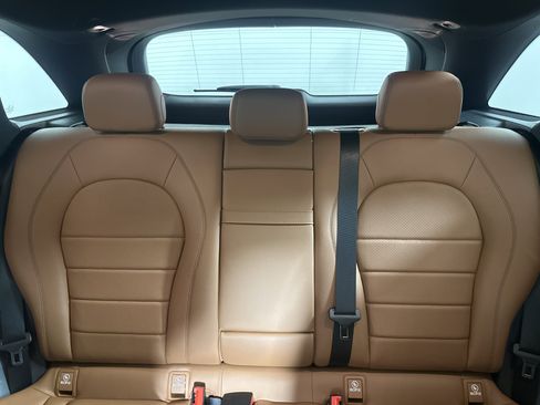 Used 2022 Mercedes-Benz GLC 300 4MATIC image 23