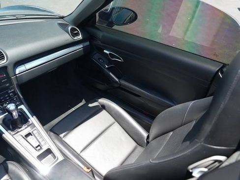Used 2017 Porsche 718 Boxster S RWD image 18