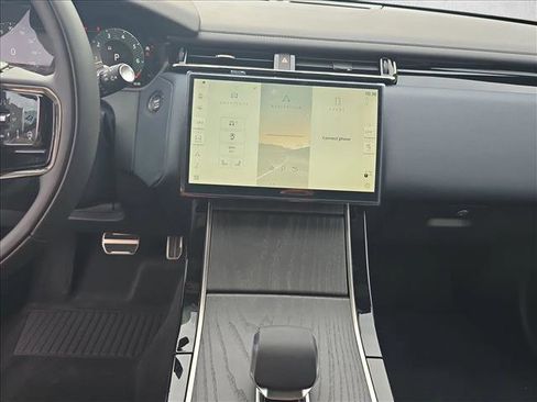 New 2026 Land Rover Range Rover Velar Dynamic SE image 19