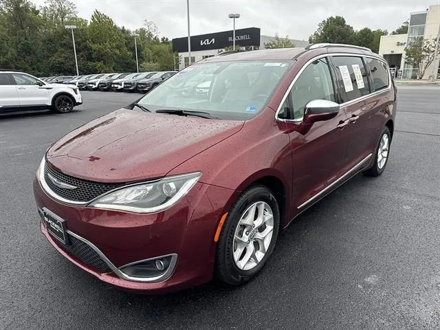 Used 2020 Chrysler Pacifica Limited FWD image 3