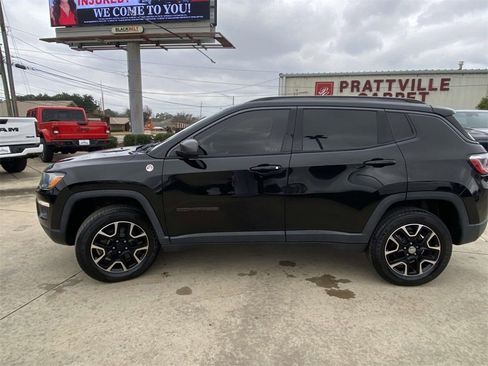 Used 2020 Jeep Compass Trailhawk image 5