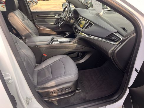 Used 2024 Buick Enclave Premium image 15