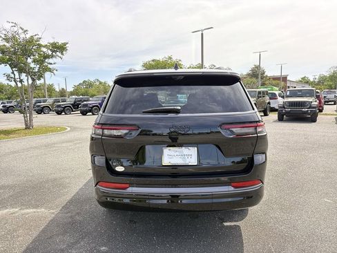 New 2026 Jeep Grand Cherokee L Limited AWD/4WD image 4