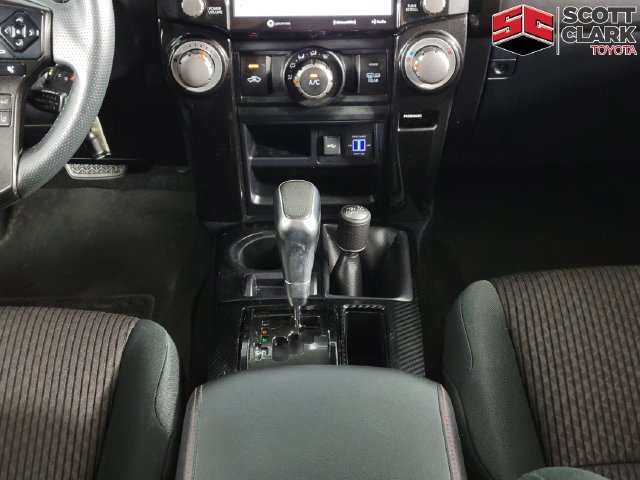 Used 2020 Toyota 4Runner TRD Off-Road AWD/4WD image 23