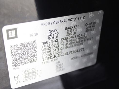 Used 2020 Chevrolet Suburban Premier image 48