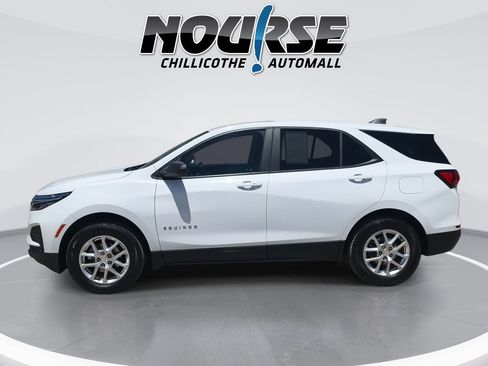 Used 2023 Chevrolet Equinox LS w/ LS Convenience Package AWD/4WD image 5
