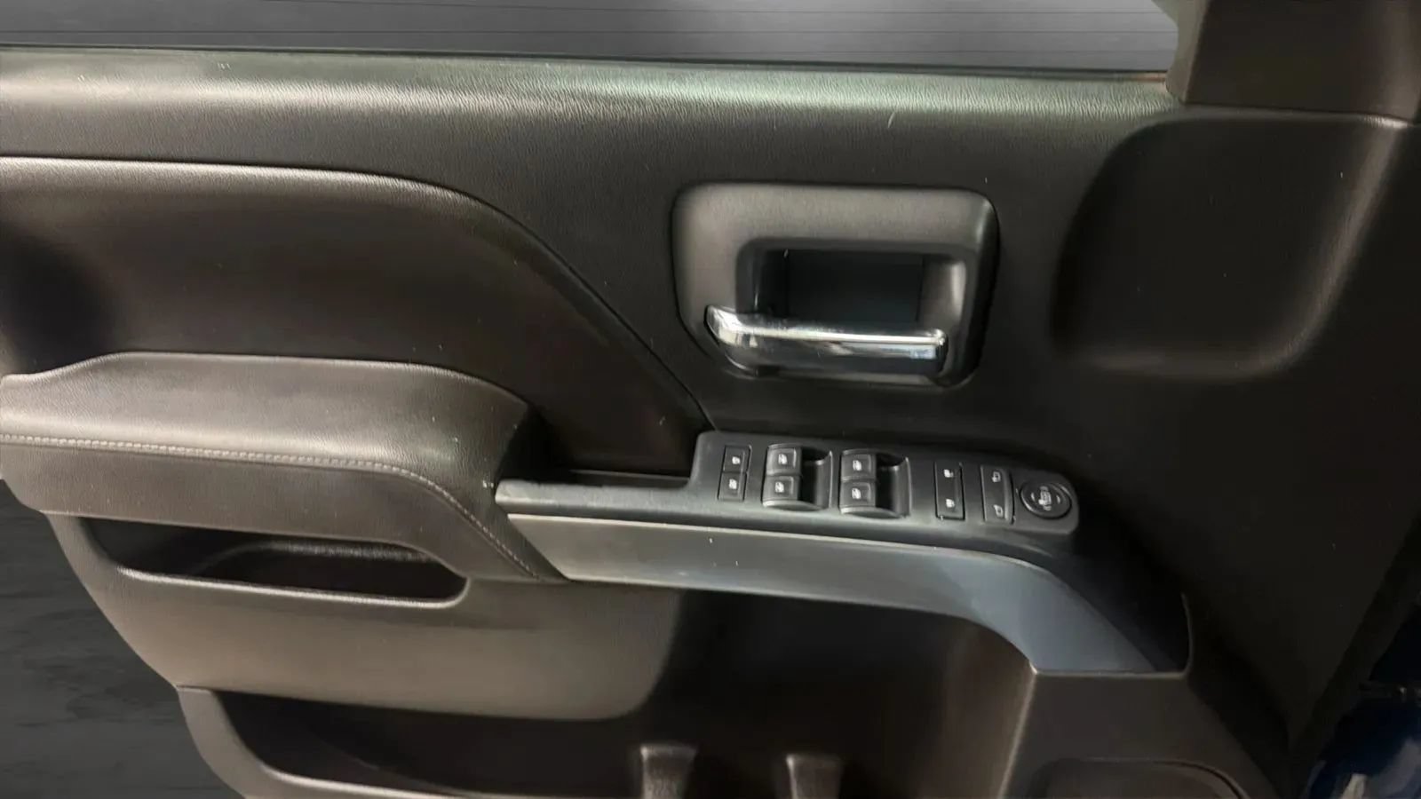 Used 2017 Chevrolet Silverado 1500 LT w/ All Star Edition RWD image 17
