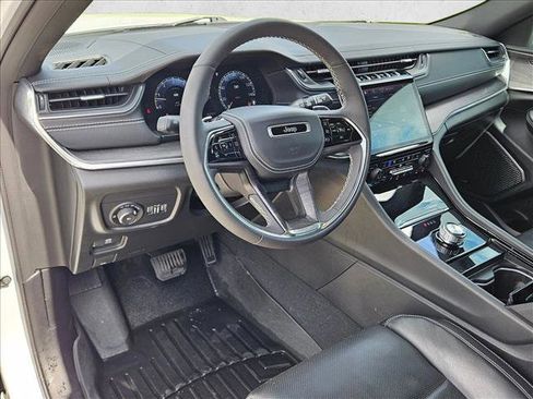 Used 2023 Jeep Grand Cherokee L Overland w/ Luxury Tech Group IV image 10