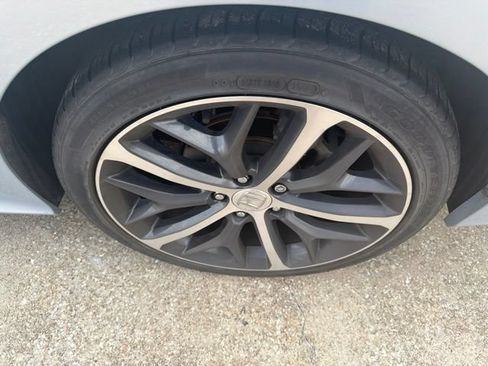 Used 2022 Honda Civic Touring image 12