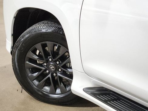 Used 2022 Lexus GX 460 Premium image 23