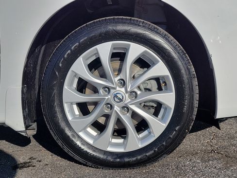 Used 2019 Nissan Sentra S w/ Appearance Package image 5