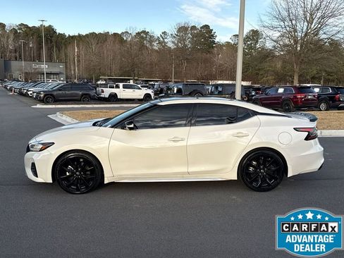 Used 2023 Nissan Maxima SR w/ Sport Mat Group image 2