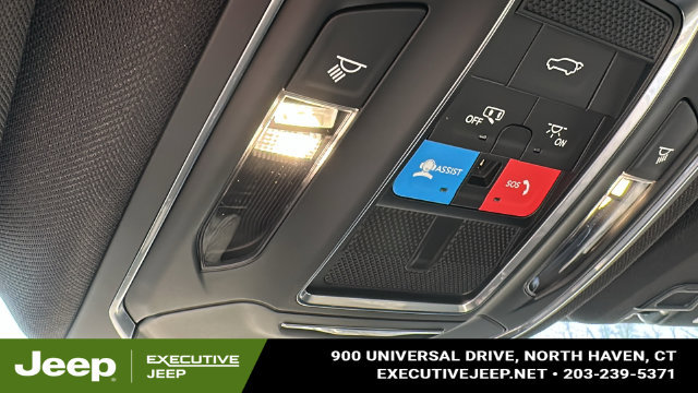 New 2026 Jeep Grand Cherokee Altitude AWD/4WD image 17
