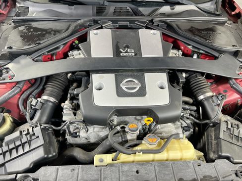 Used 2014 Nissan 370Z Touring w/ Sport Package image 24