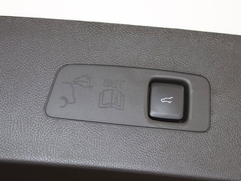 New 2026 Lincoln Corsair Reserve image 16