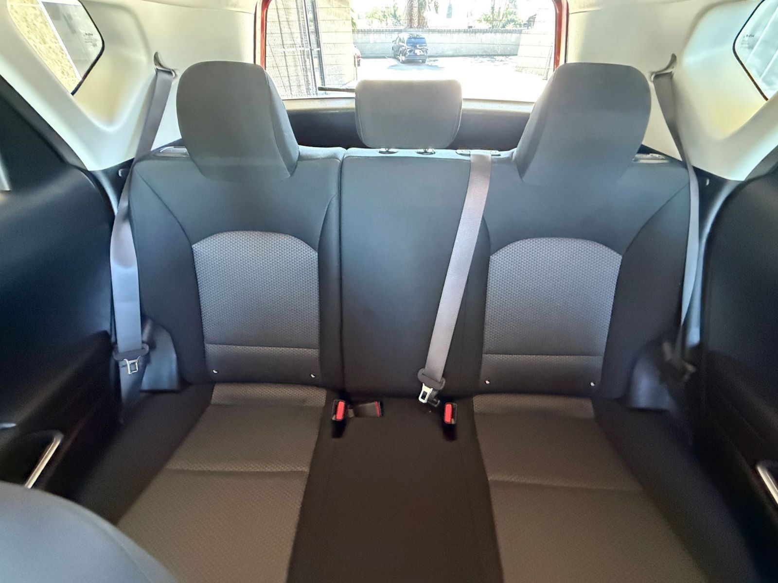 Used 2025 Kia Soul LX w/ LX Technology Package FWD image 35