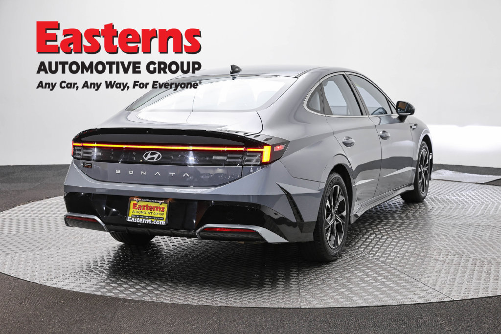 Used 2024 Hyundai Sonata SEL FWD image 7