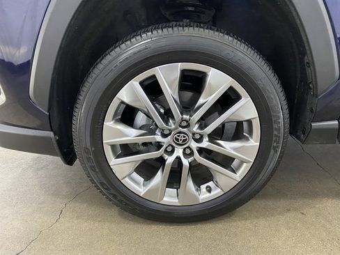 Certified 2021 Toyota RAV4 XLE Premium image 25
