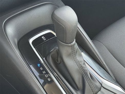 Used 2025 Toyota Corolla LE image 14