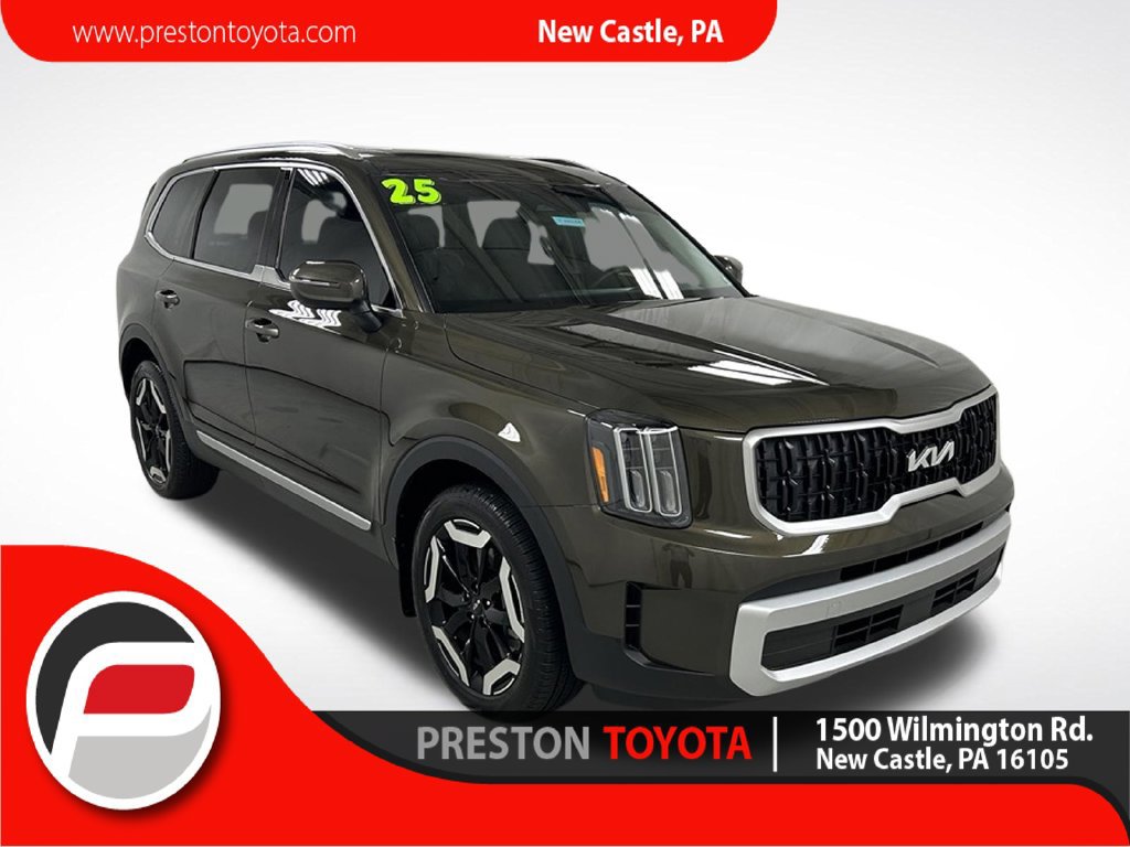 Used 2025 Kia Telluride EX w/ EX Captain's Chair Package AWD/4WD image 1