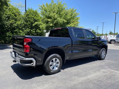 Used 2022 Chevrolet Silverado 1500 LT w/ Bed Protection Package RWD image 9
