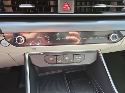 New 2026 Kia Carnival SX Prestige image 28