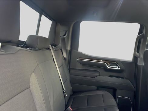 New 2026 GMC Sierra 1500 SLE image 19
