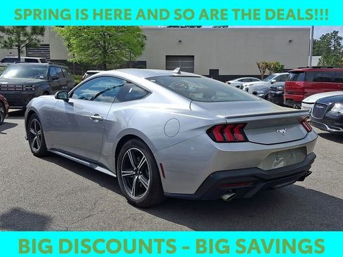 Used 2024 Ford Mustang Premium image 5