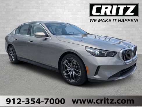 Used 2026 BMW 530i w/ Premium Package RWD image 1