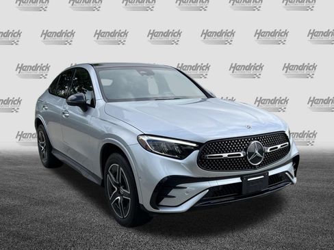 Used 2025 Mercedes-Benz GLC 300 4MATIC w/ AMG Line image 2