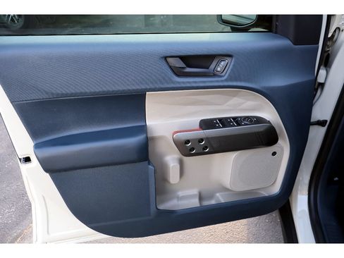 Used 2025 Ford Maverick Lariat AWD/4WD image 27