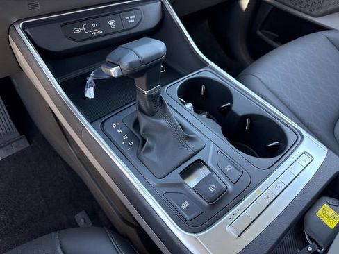 Certified 2026 Kia Carnival FWD image 21