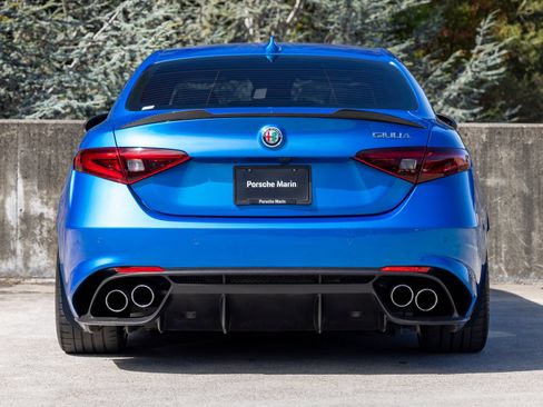 Used 2022 Alfa Romeo Giulia Quadrifoglio w/ Active Assist Plus Package RWD image 10