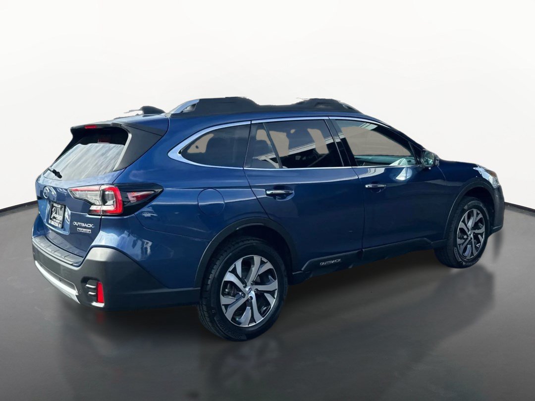 Used 2022 Subaru Outback Touring AWD/4WD image 3