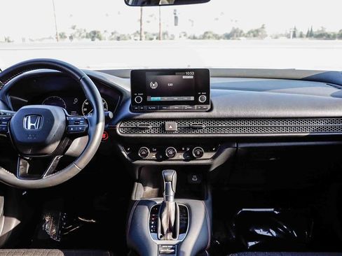 Used 2024 Honda HR-V Sport image 14