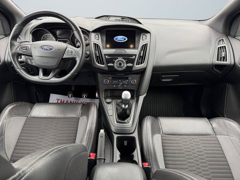 Used 2018 Ford Focus ST w/ Equipment Group 401A image 10