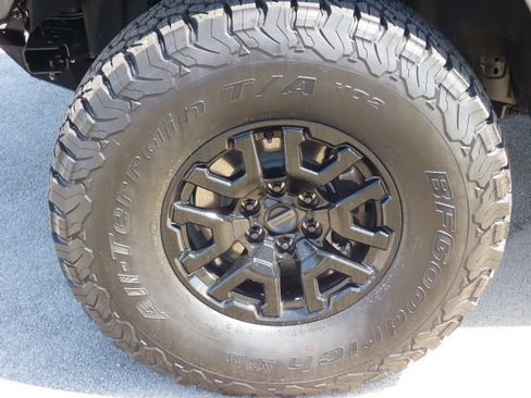 Used 2024 Ford Bronco Raptor w/ Interior Carbon Fiber Pack 6 AWD/4WD image 9