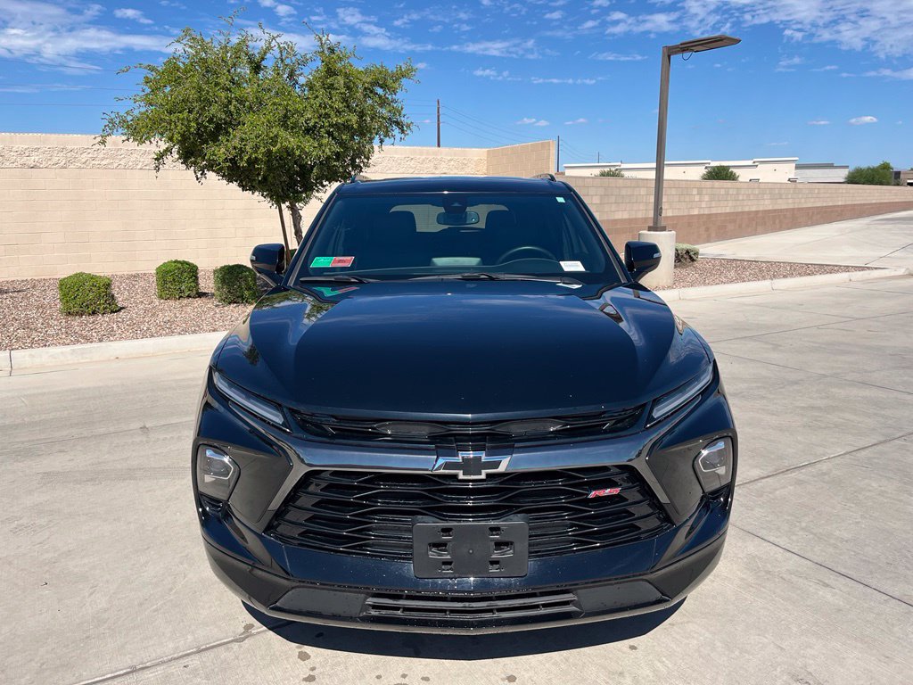 Used 2025 Chevrolet Blazer RS AWD/4WD image 3