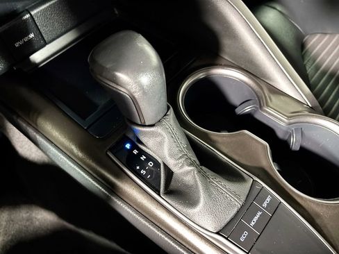 Used 2023 Toyota Camry SE image 17