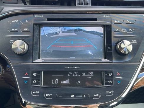 Used 2015 Toyota Avalon XLE Touring image 11