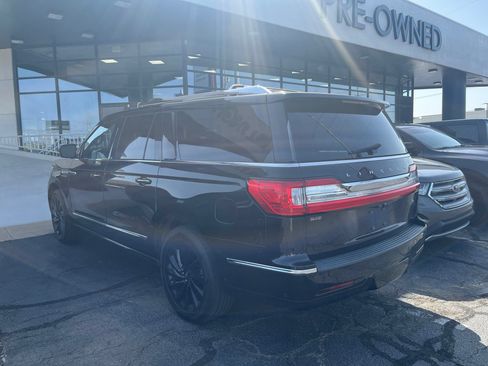 Used 2020 Lincoln Navigator L Reserve w/ Equipment Group 208A Reserve AWD/4WD image 2