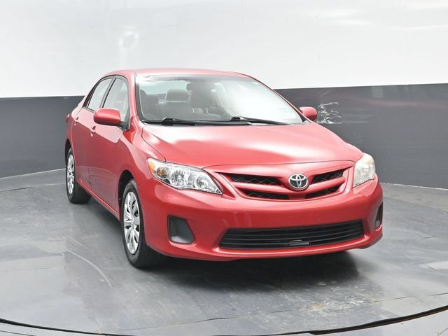 Used 2012 Toyota Corolla LE FWD image 2